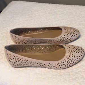 Report “Mabel” Cutout Flats